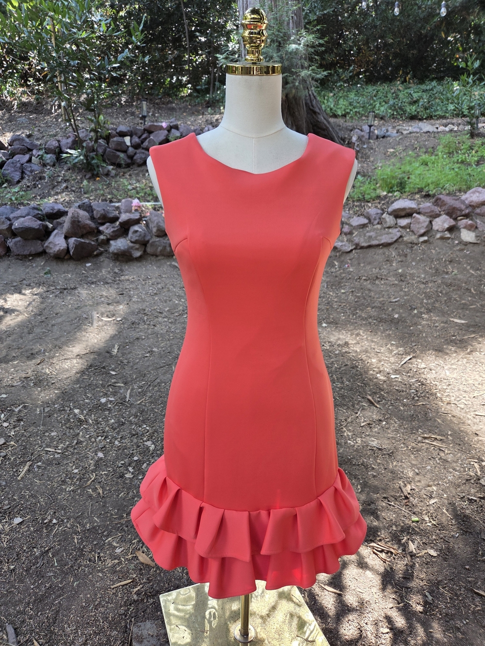 Donna Ricco Women's Coral Ruffle-Hem Sheath Dress